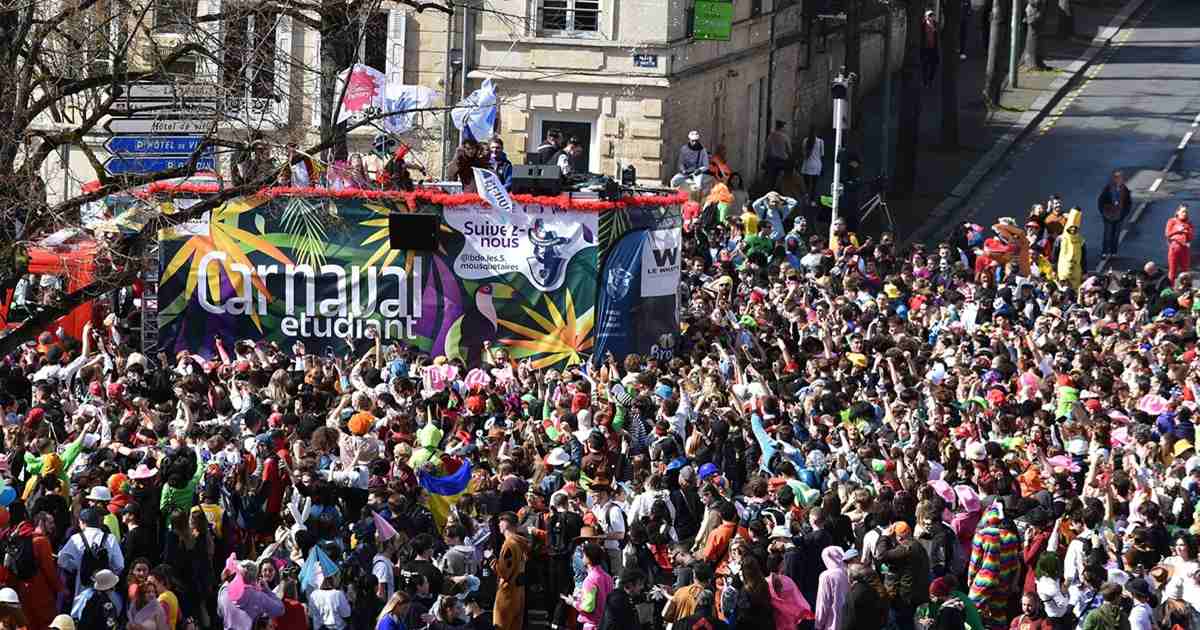 Carnaval-Caen-étudiant